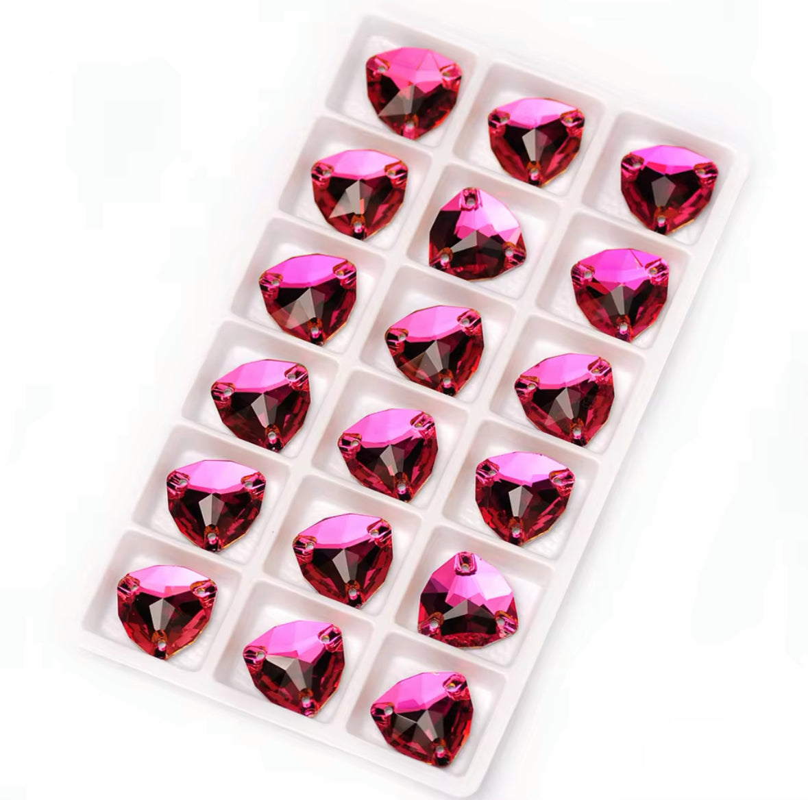 16mm - AAA+ 3272 Trilliant Crystal Flatback Sew On - Fuchsia