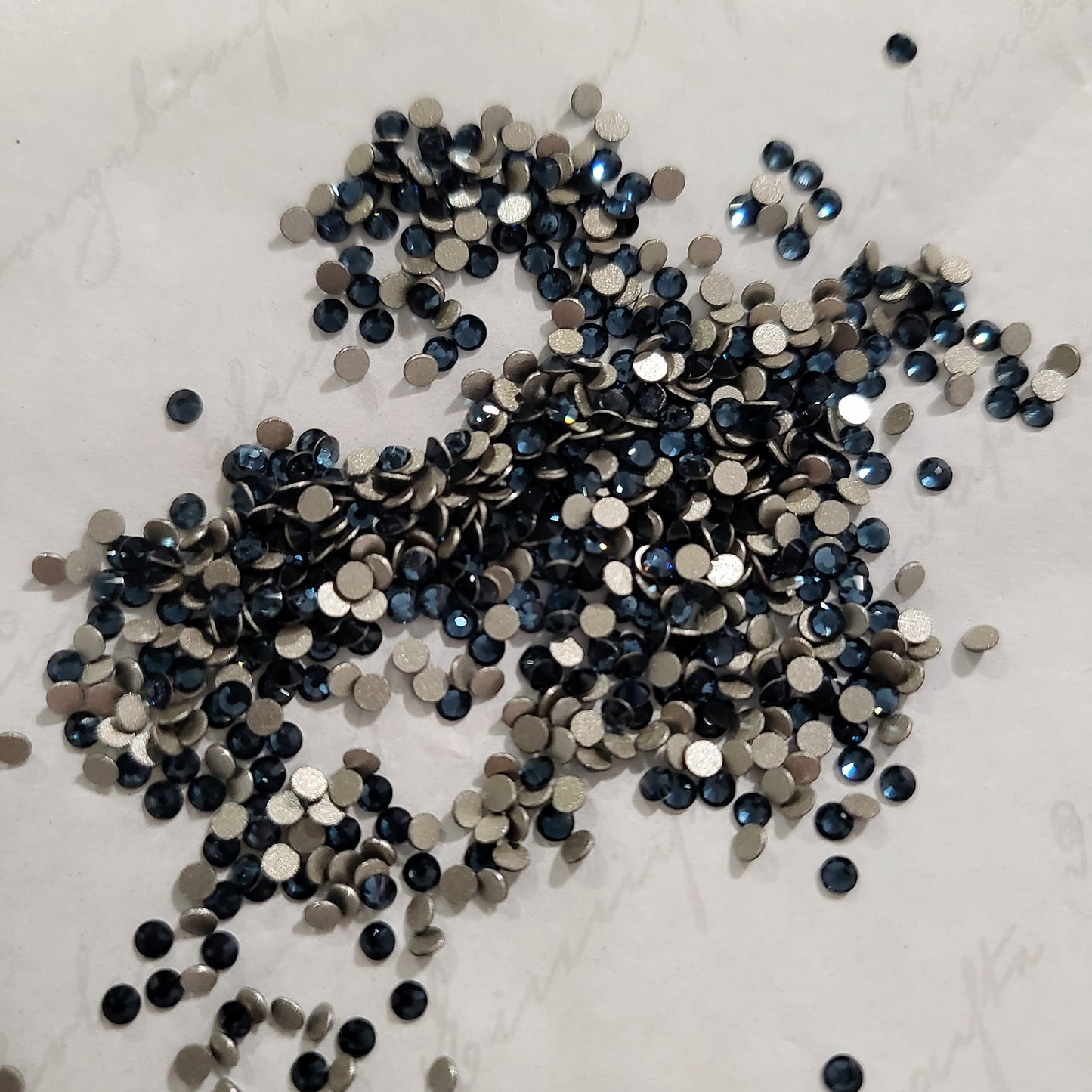 2058 SWAROVSKI Crystal Flatback No-Hotfix - Montana