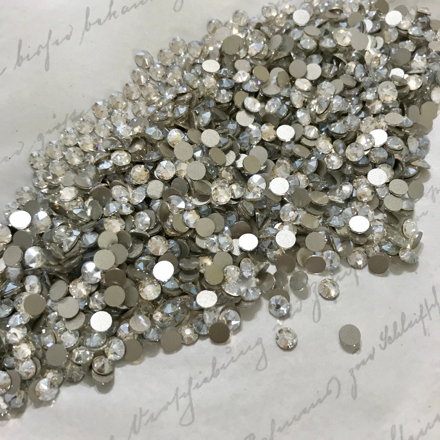 2058 & 2088 SWAROVSKI Crystal Flatback No-Hotfix - Crystal Moonlight