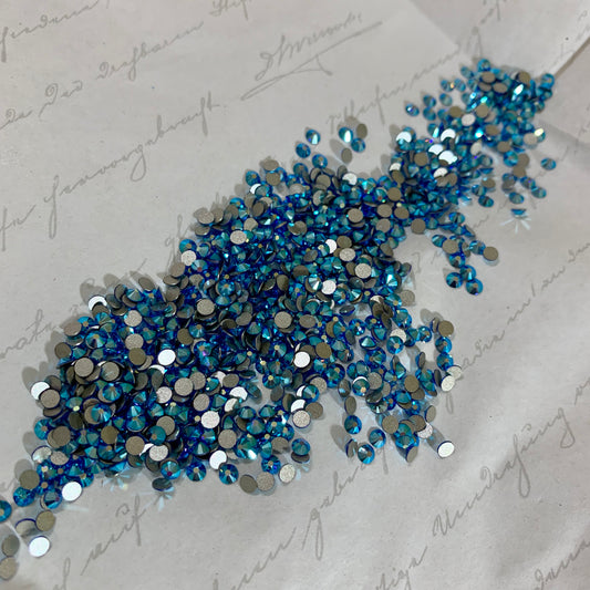 2058 SWAROVSKI Crystal Flatback No-Hotfix - Sapphire AB