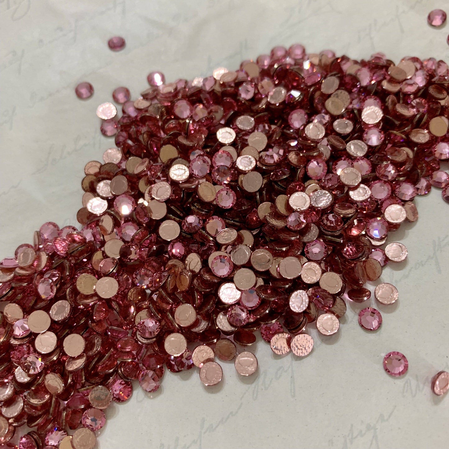 2038 SWAROVSKI Crystal Flatback Hotfix - Lt Rose - It's Crystalicious®